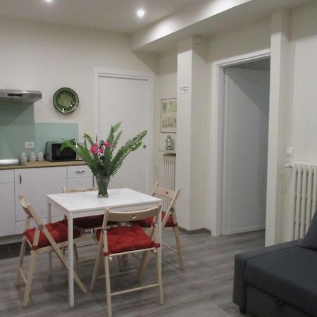 La Casa Del Nespolo Tranquillo Alloggio Vicino Alla Stazione San Remo Zewnętrze zdjęcie